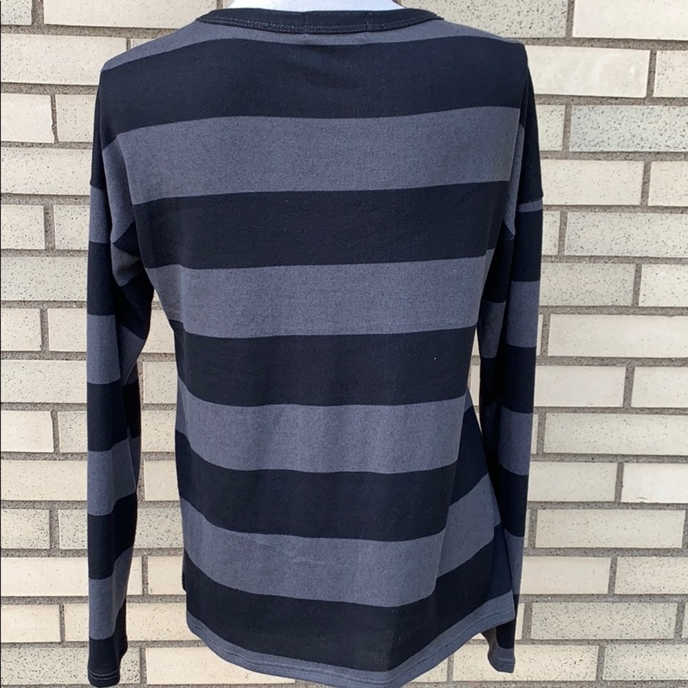 ❌DONATED❌Charcoal Gray Black Stripe Lace Up V-neck Top - Picture 4 of 9